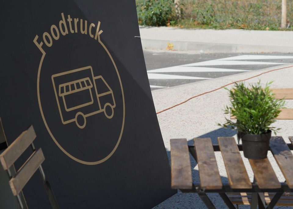 Foodtruck sur le campus Peixotto © Université de Bordeaux