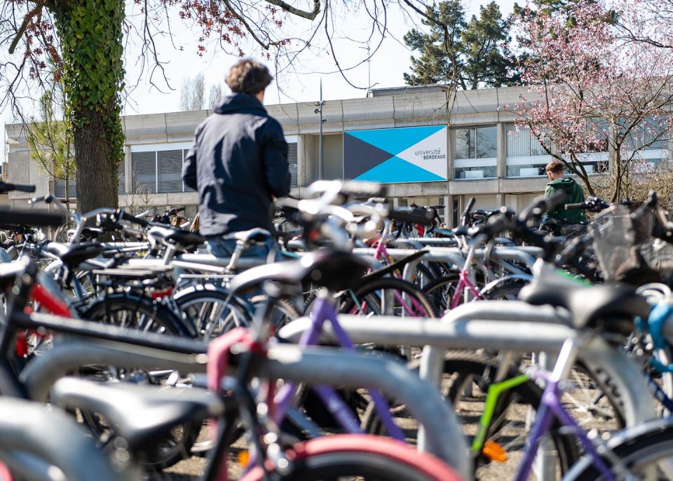 Venir en vélo à l'université de Bordeaux